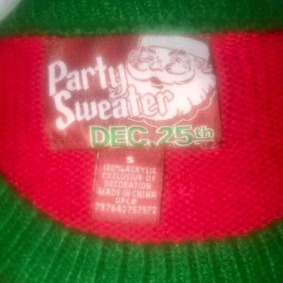 Men’s Christmas Tree Fireplace Sweater - Small - New - Picture 4 of 4